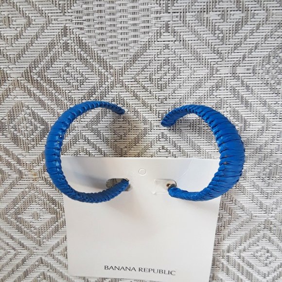 MBanana Republic Raffia Hoop Earrings - Picture 1 of 3